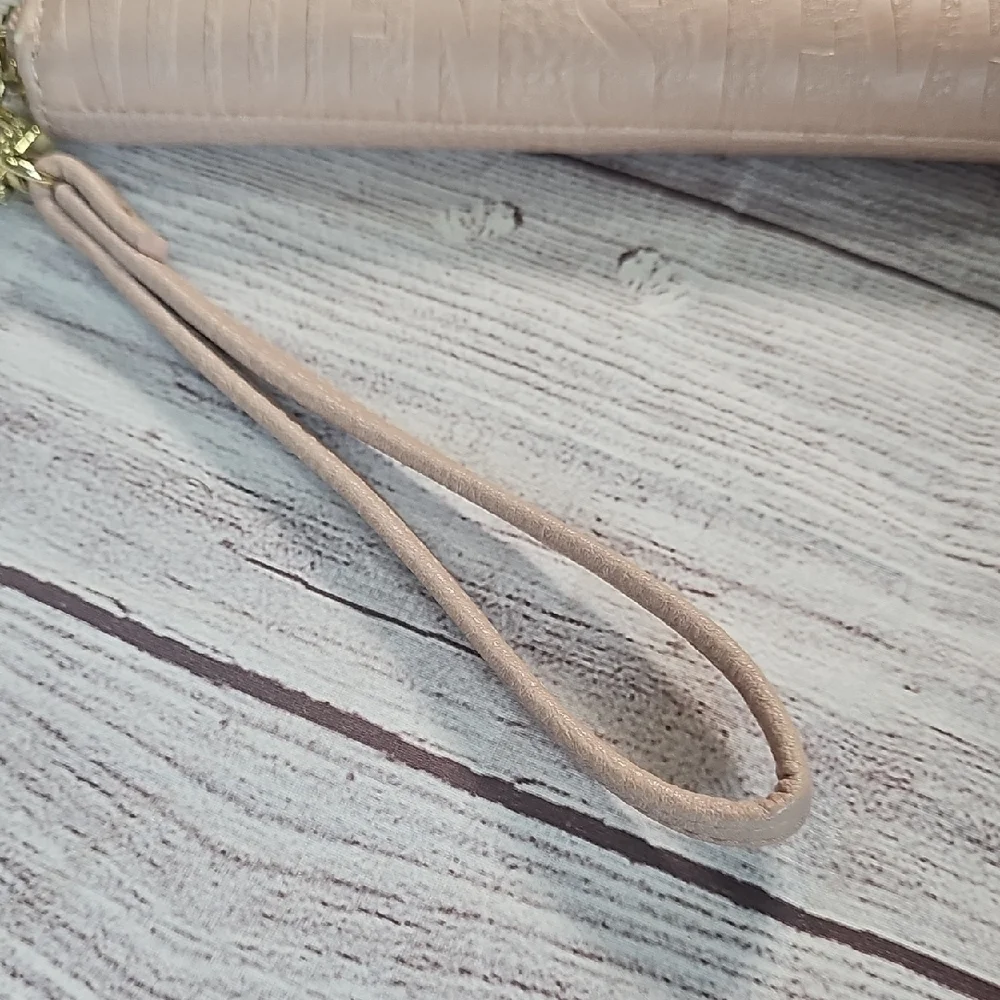 Steve Madden Dusty Pink Wallet Wristlet Textured Leather - Picture 4 of 15